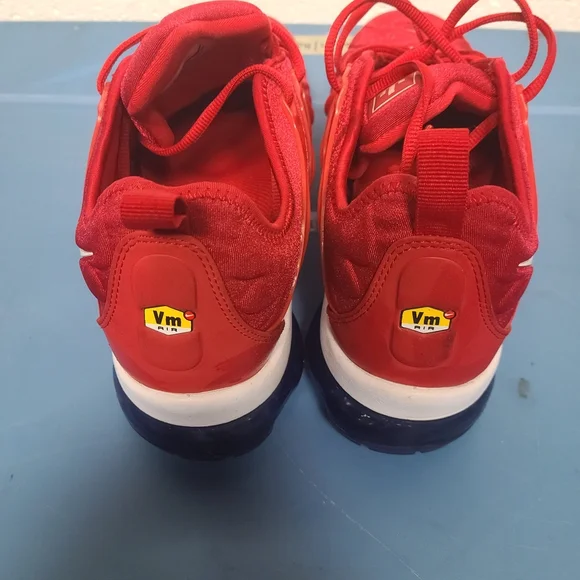 Nike Air Vapormax Plus "USA" Size 10.5 (2018) *Rare Item* - Picture 4 of 7